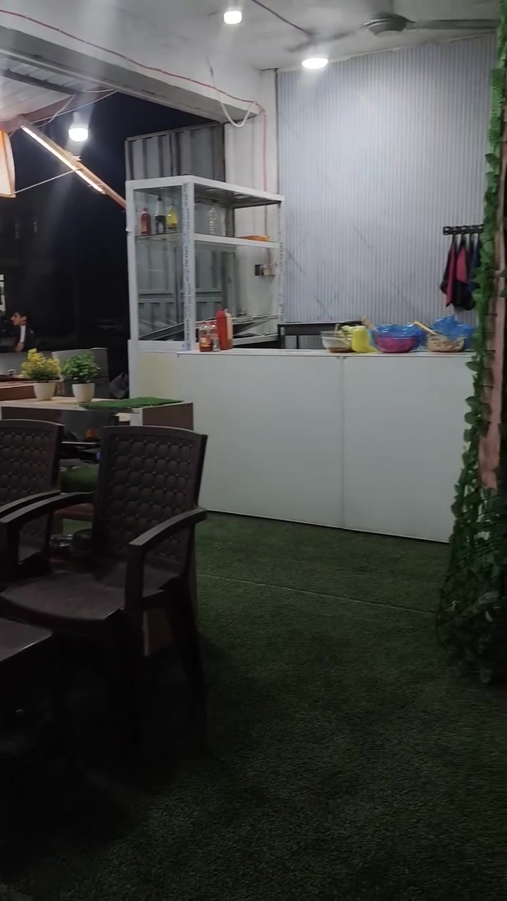 السلام عليكم 
مطعم مأكولات سريعه و فطور صباحي للبيع بسعر مناسب موقعه كربلاء حي العسكري 
***********
