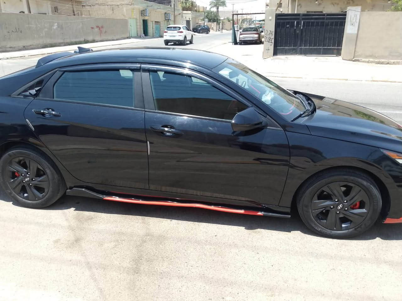 السلام عليكم
النترا 23 نص موصفات بصمة وشاشة وكامرا خلفية محرك 2000 دوش 
كامله مابيها اي نقص ماشية 53 كيلو متر وليس ميل صور الحادث داخل المنشور 
سعر :165 ورقة 
***********
