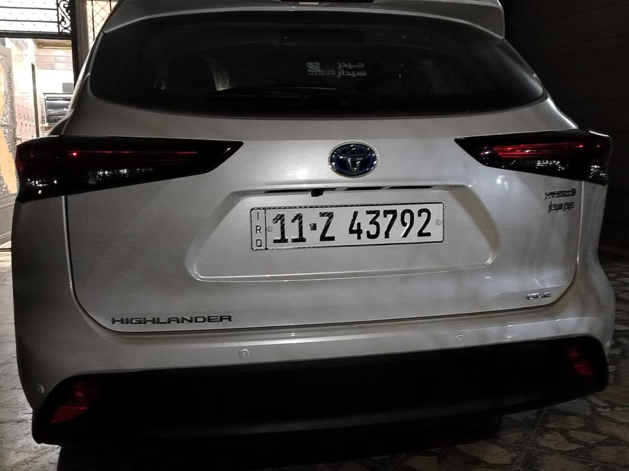 السلام عليكم 
هايلندر 2024 عبداللطيف جميل GLE وكاله ماشيه 8000 كيلو متر مغلفه BBF رقم بغداد بأسمي للاستفسار والاتصال على هذا الرقم ***********
