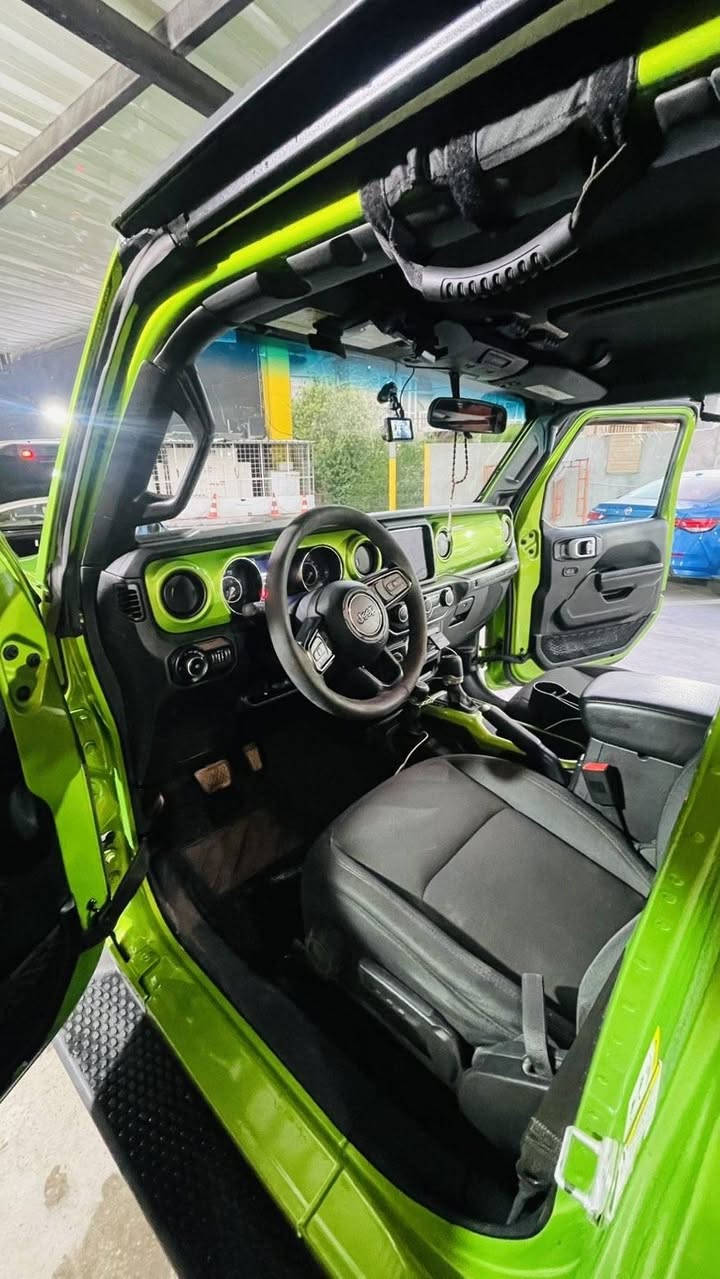 سلام‌علیکم ورحمةالله
✍️کوردی و عربی✍️

جێب ڕانگلەر JEEP WRANGLER

- مۆدێل 2020

- مواسەفات Sport unlimited

- دەبڵ اکسل 4×4

- مەودای ڕۆیشتن - 53 هەزار مایل

- قەبارەی بزوێنەر( 2.0 ) Turbo

- ژمارە  هەولێرە وەکالە و بەناوکردن بەشەرت✅💯

سەیارەکە 4 پارچەی بۆیاغە
 لەگەڵ 2 چاملغی PDR کراوە
جەمپێکی دواوەی هەیە بستێک شاسی گرتووە
پێشی کەپسە
ئێرباگەکانی بیلادیە نەتەقیوە
ژمارەی شاسی
1C4HJXDN6LW139839

سەیارەیەکی زۆرجوان و جاهیز و بێکێشەیە ژمارەهەولێرە بەناوی خۆمەوەیە
گێڕومەکینەو وەکالە و بەناوکردن بەشەرت 

- نرخی 195 وەرەقەو معامەلە

📍شوێن هەولێر

ژمارەی خاوەنی☎️📞📱
0️⃣7️⃣5️⃣0️⃣3️⃣4️⃣9️⃣4️⃣2️⃣2️⃣8️⃣
۰۷٥۰۳٤۹٤۲۲٨
کۆرەک + ڤایبەر و واتساپ
----------------------------
✍️عربی✍️

سيارە جیب رانکلر للبیع
JEEP WRANGLER

- موديل ۲۰۲۰

 - رقم اربیل تحويل وكاله بشرط

- مواصفات Sport unlimited

- دبل اکسل ( ‌4×4 )

- حجم محرک / ٤ سلندر ۲.۰ تيربو

- عداد مصافه / ٥۳ الف مايل

سياره ٤ قطع صبغ
وجاملغين تعديل PDR
بجم کبس بدون دعم
ایرباکات کل سلیم بلادی
رقم شاصي⬇️
1C4HJXDN6LW139ط839

سياره كلش حلو جاهزە رقم‌اربیل باسمي  گیر و محرک و تحويل وكاله بشرط

- سعر ( ۱۹٥ ) ورقه وبيها مجال

📍- مكان اربیل

 للاستفسار اتصل برقم‌صاحب سياره☎️📞
0️⃣7️⃣5️⃣0️⃣3️⃣4️⃣9️⃣4️⃣2️⃣2️⃣8️⃣
۰۷٥۰۳٤۹٤۲۲٨
هاتف-فایبر-واتساب

مع تحياتي أربيل, العراق


**إذا كنت صاحب هذا الإعلان وتريد حذفه لأي سبب، رجاءا أرسل رسالة إلى الدعم الفني**