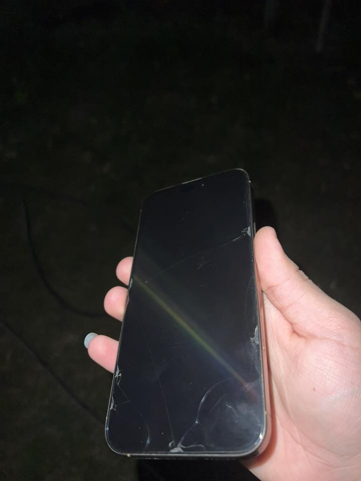 iphone 16 pro max 256
بطارية 94% 

جهاز كدامك نضيف جديد

زلغ واحد ما بيه 

التواصل واتساب او اتصال : ***********

المكان حلة 

السعر : 1،350 وبيه مجال 

الجهاز مكفول من كل شي 

هاي اللزكة الفوك
