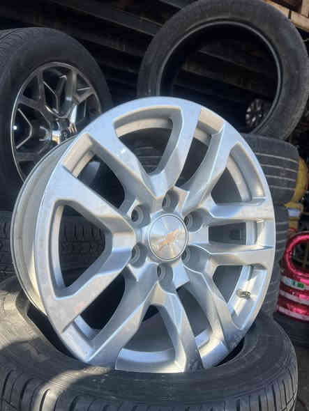 *********** بغدادنفق الشرطة تخم ويل كب اصلي حجم 18 تاهو مال موديل 240 550 الف
