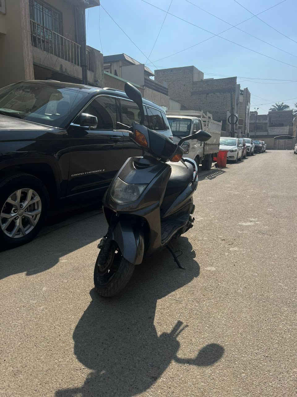 السلام عليكم دراجة سنكس نثية نضيفة مرتبة مكينتها 
مكفولة كلشي شغال بالدراجة كهربائيات بريكات اشاير كابريتر مالتها يجنن ستناد حساس نكرة سلف  دراجة ما متعوبة وخرسة المكينة نااعمة كلش رايدها 700 وبيها مجال للطيبين مكاني بغداد المنصور  *********** اتصال واتس اب موجود
