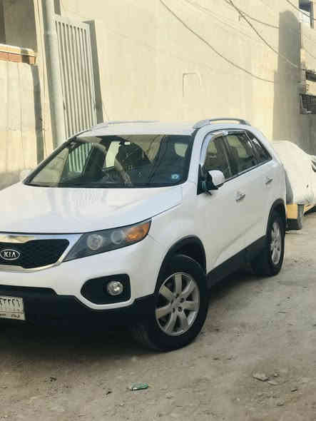 سلام عليكم كيه سورنتو موديل 2011مريكي حادث سياره محرك 2400 بابتين جهت سائق منضمه غاز بيه ***********. السعر  140 وبيه مجال
