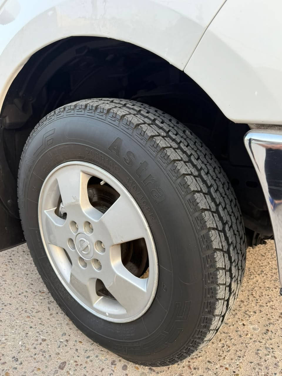 نيفاره 2015 كفالة عامة لا صبغ لا ضربة 
لا فتح لا تبديل لا بارد 
مكينة كفالة لافتح ولا صوت ولا تبخير 
155 ورقة وبيها مجال بيع او مراوس 
الشراي بالخدمة والمو شراي خلي يرفع المنشور 
للاستفسار ***********
