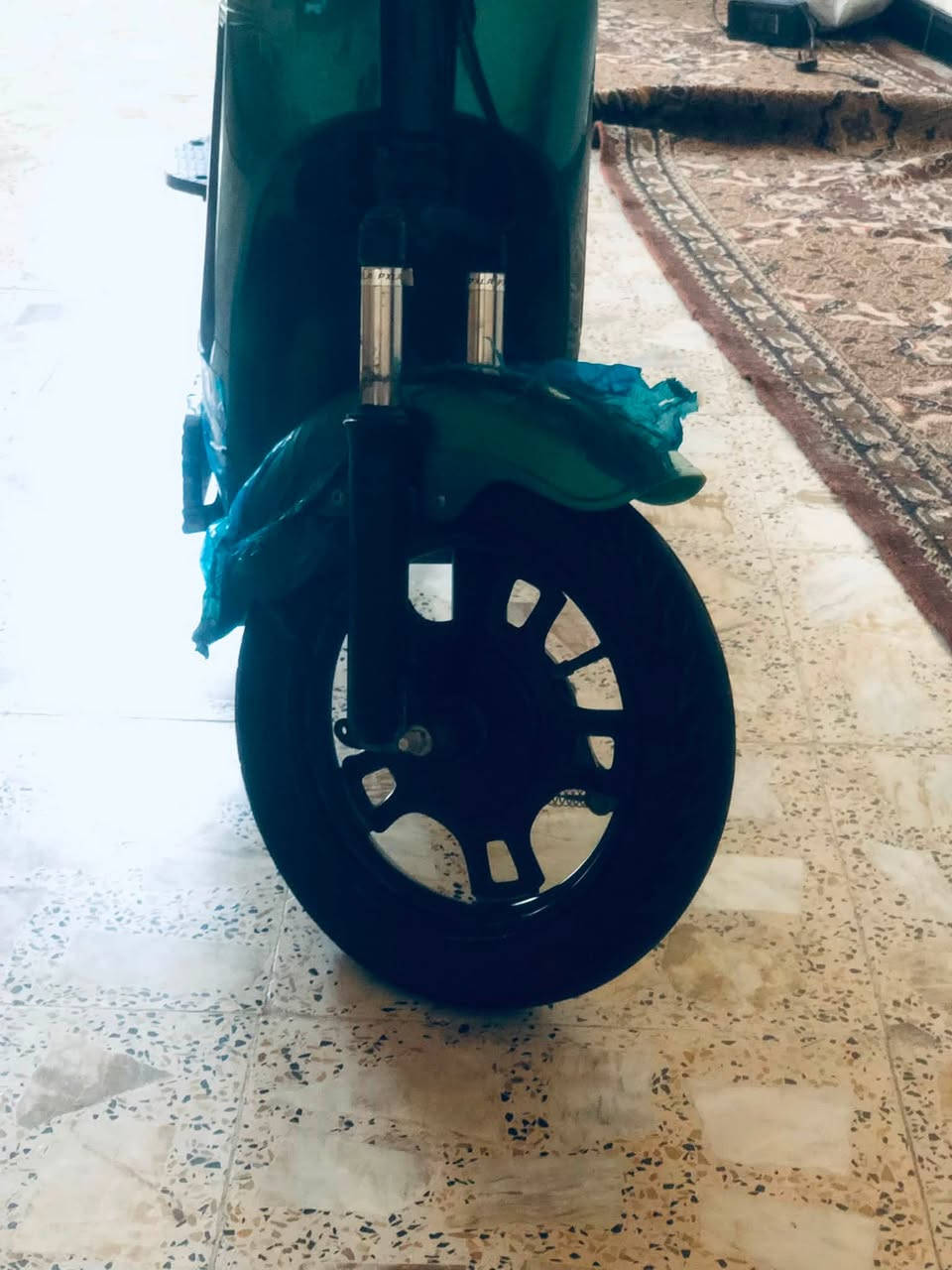 دراجه شحن للبيع 
حلوه ونضيفه ماا ماشيه
اربع بطاريات اشاير يمنه يسره
3سرع الون اخضر
التواير جوبلس 
الموديل2025 شهر 12
السعر 300 وبيهه مجال
المكان بغداد


**إذا كنت صاحب هذا الإعلان وتريد حذفه لأي سبب، رجاءا أرسل رسالة إلى الدعم الفني**