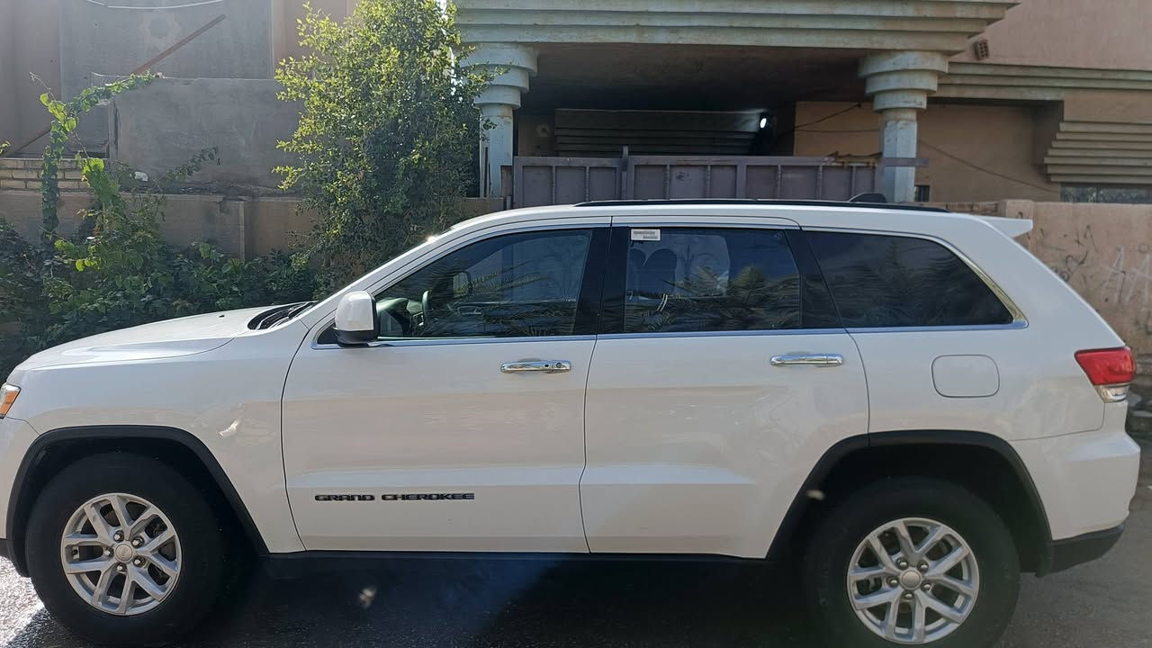 السلام عليكم جيب2017بدون صبغ سياره متكامله حداديه وكهربائيات مكان سليمانية سعر230قابل التفاوض الاستفسار عله رقم‏‪***********‬‏
