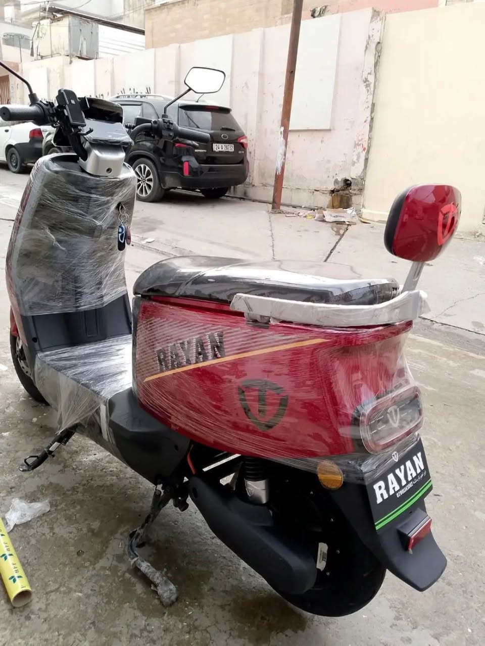 السلام عليكم للبيع دراجه شحن الريان باب اول دراجه معروفه ست بطاريات حجم كبير تنسه الشحن كلو شغال مابي اي نقص نضام الوقف p باكينك للأمان وتشغيل عن بعد السعر ٦٠٠الف قفل مكاني موصل الجديده للأستفسار وتحياتي***********‏
