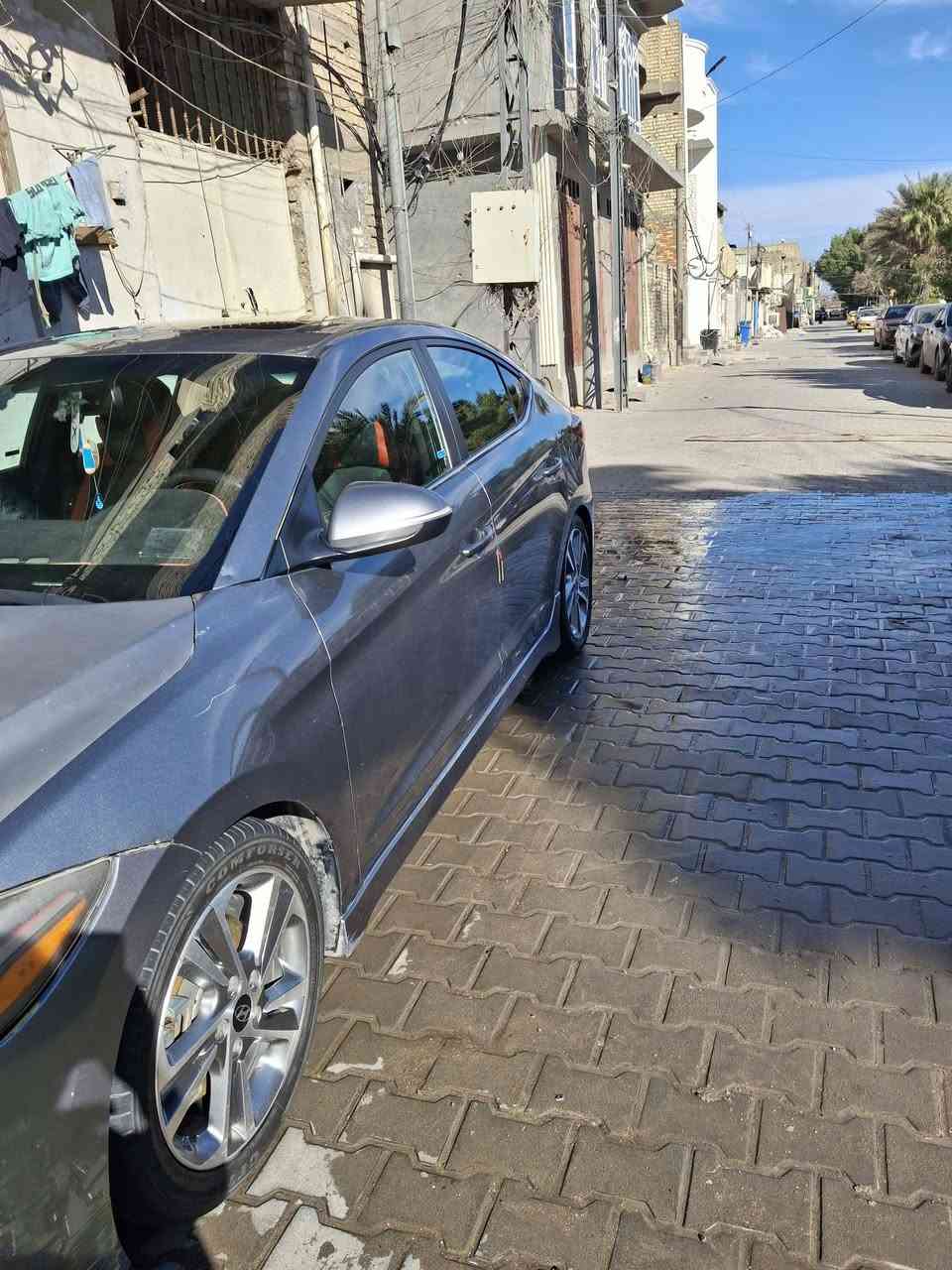 السلام عليكم
سياره النترا موديل 2018 محرك 1600 تيربو فول مواصفات 
السعر 130$ وبيها مجال 
الرقم بغداد خصوصي رقم الهاتف ***********
