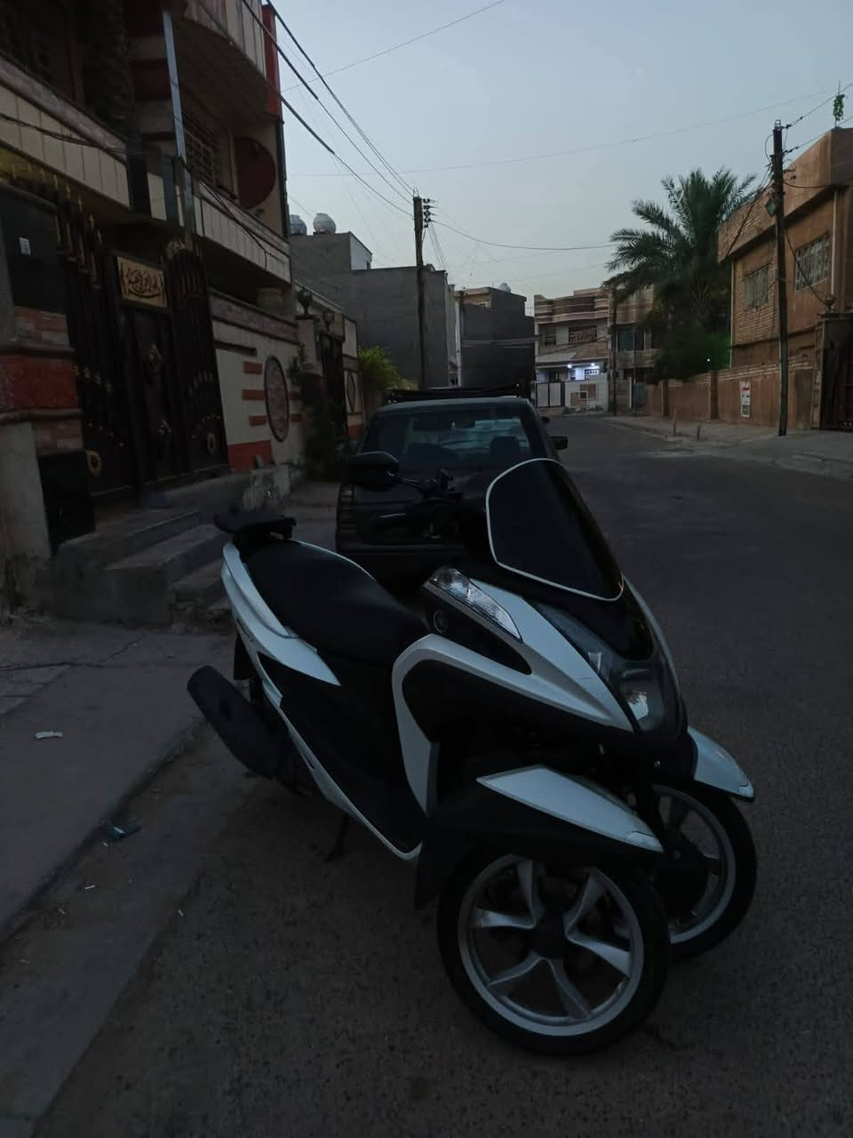 السلام عليكم 
دراجه تراي ستي للبيع 
محرك 155 
ماشيه 64 الف
محرك مكفول 
سعر 900 الف وبيه مجال قليل 
بيه مشكله بسيطه تاخير بلتشغيل فقط 
سبب البيع طالب سادس ومامتفرغ اصلحه
الي تفيده يراسلني
مكاني بغداد حي الاعلام قرب السيديه
, ***********
