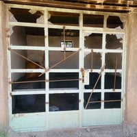 البيع واجهيه محل وسكف مكان التاجي قريب الدوار 07877137493