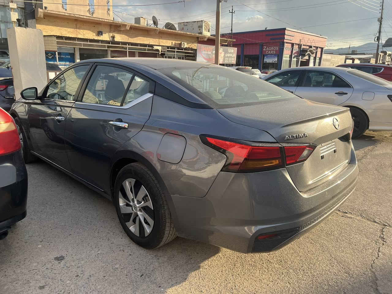 نيسان التيما موديل 2024بدون دواخل بى جملخ باب سايق  باب نفرا وره  سايق كلير سياره كاتى تترقم شميال سعر 138//***********
