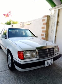 مرسيدس • مكينة ٣٠٠ • موديل ٩٠