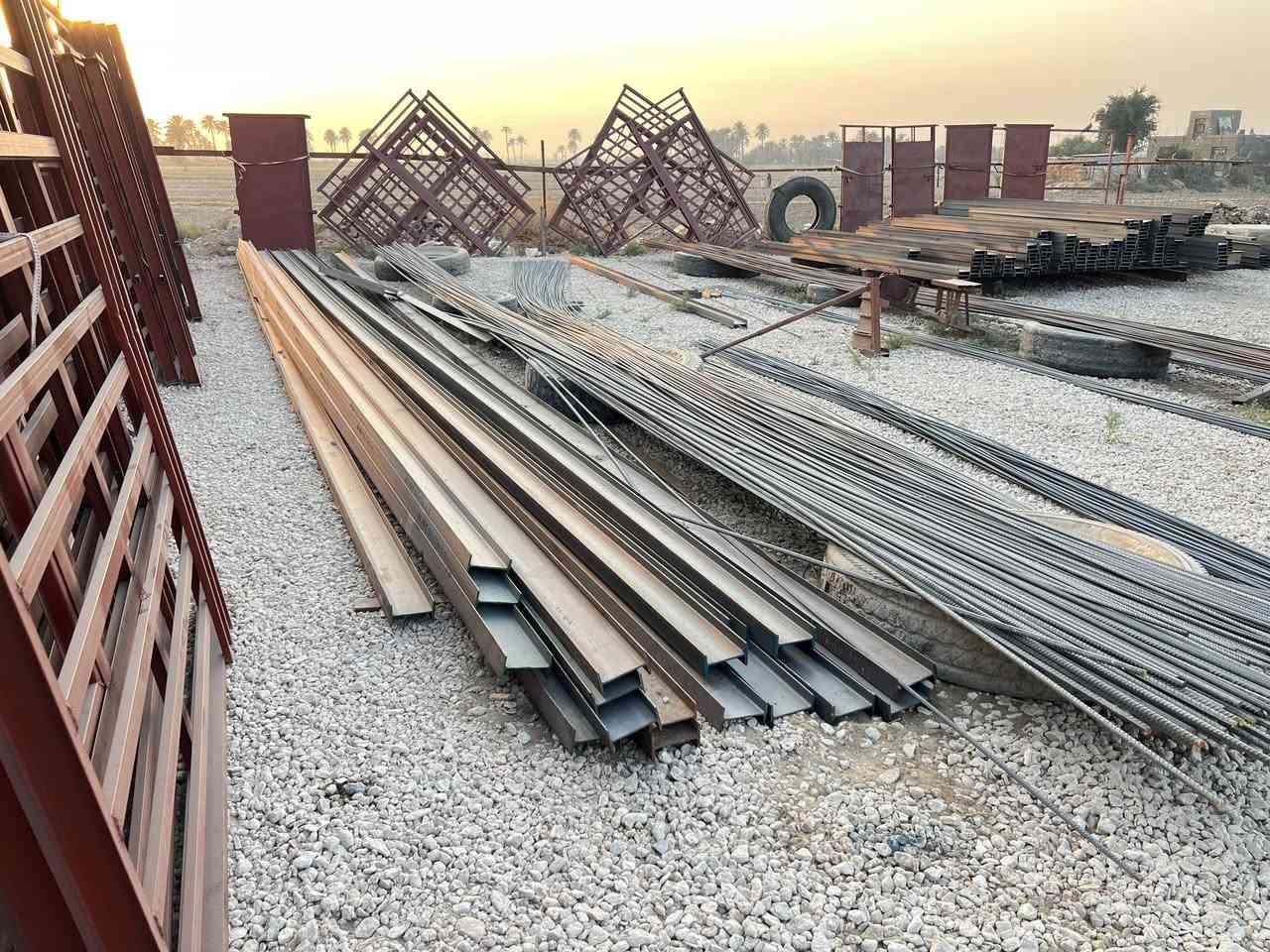 سكلة سيد كرار لبيع الشيلمان والابواب والشبابيك جملة/ مفرد   الحريه / مقابل مفرق ابو حلان

***********
