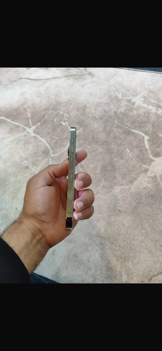 سلام عليكم ايفون 14 برو للبيع مكفول
كلشي بي مكفول 
***********السعر 600
