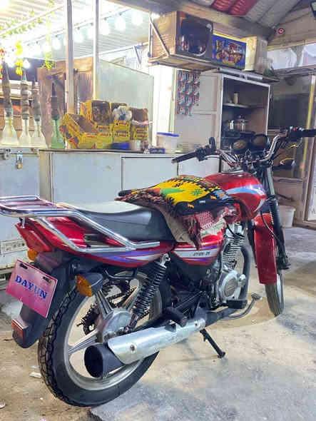 السلام عليكم ورحمه الله وبركاته 
دراجه دايون عظم للبيع موديل 2019 (اوراق اصولي )
نضافه ال٢١ لا تخابرني وتكلي مكفوله الدراجه كفاله عامه من كلشي سلف هندر اشاير لايت بكلايت عدادات طوافه دشبول كله شغال  ع وضع الشركه الدراجه مامتعوبه شلعه ومعدل يخبل السعر 800  عنوان طويريج 
***********
***********
