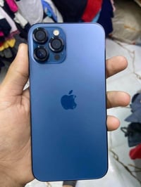 ١٢ pro max  ذاكرة٢٥٦   بطارية٧٩   جهاز وتر بروف مداخل صيانه ابد   وين ...