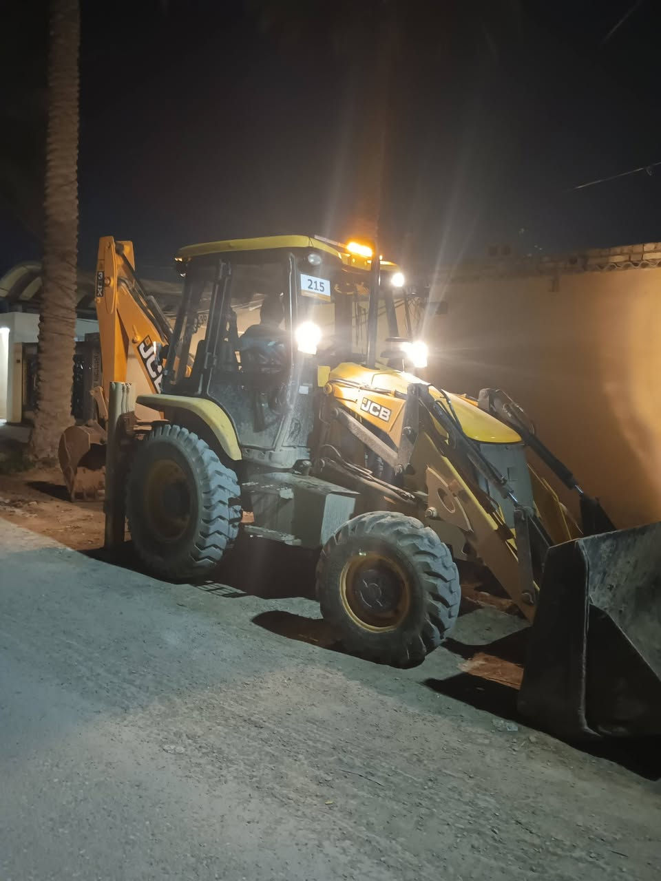 السلام عليكم حفاره جي سي بي موديل 2019 باسمي مكان ديالى ماكينه وجير واكسل شركه رقم بغداد رقم الهاتف ***********
