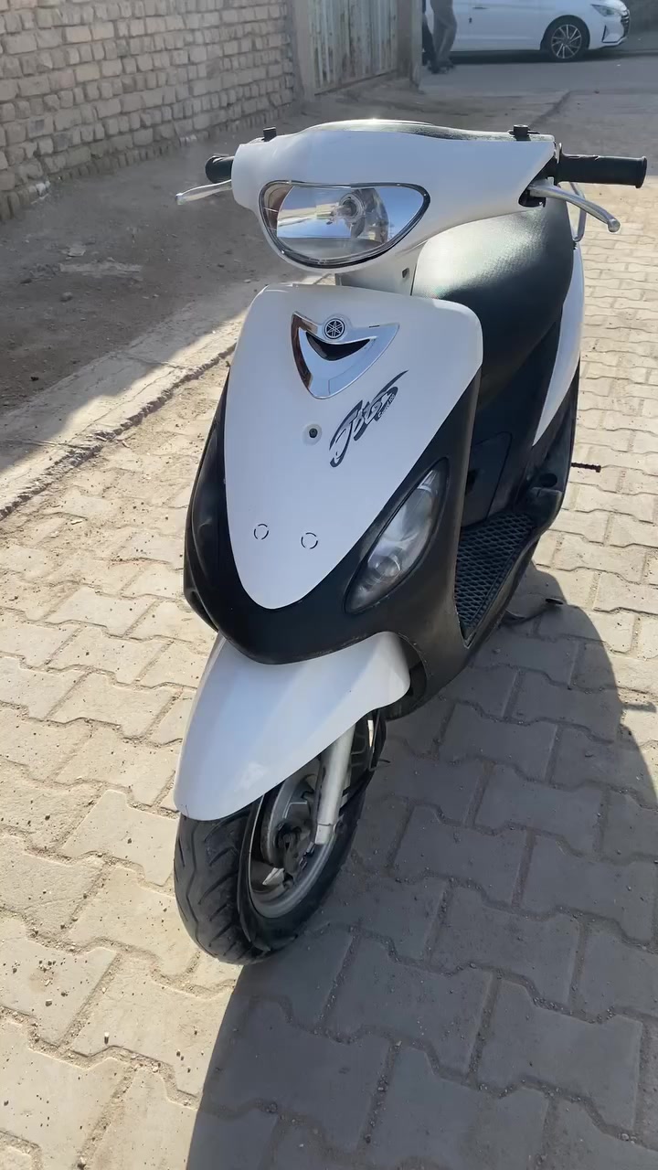 السلام عليكم شباب دراجه منغولي للبيع 49ستوه نازله من الرمبه دراجه جديده تاخذه ربع ما تذب عليه بس بانزين ودهن رايده ب700 وبيه مجال مكاني نجف وهذه رقمي ***********
