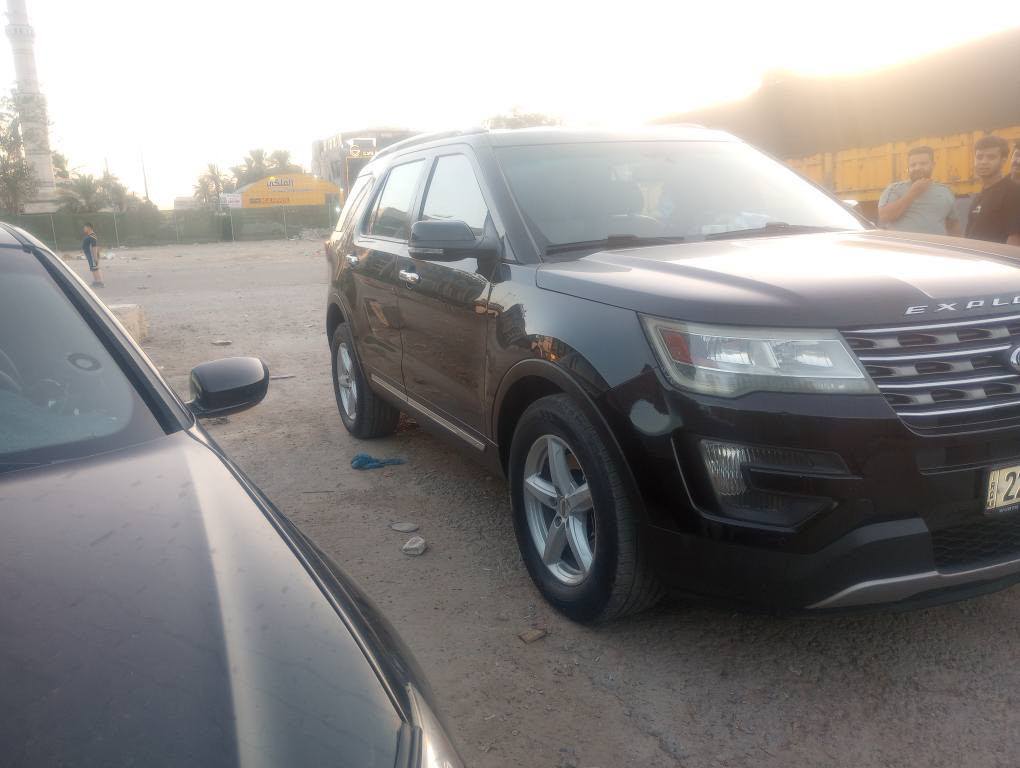 فورد اكسبلور 2016
ماشيه السياره 271الف كيلومتر 
المواصفات : 
الضرر :  اكلين بدون حادث بيه بارد بلصندوق شبرين
محرك 6 سلندر 3500 مكفول
داخل بيجي 
استيرن كهرباء 
شاشة sony كبيرة 
بصمة تشغيل 
بصمة ابواب
تبريد مركزي 
7 راكب 
كشنات ا كهرباء 
كشنات جلد 
كشنات تدفئة 
كشنات تبريد 
شفتات استيرن  تحكم   
كاميرة خلفية 
حساسات امامي وخلفي 
9 سماعات ومضخم بلاد 
سنويه جديده 
شرط التحويل رقم اربيل بسمي
السعر 165$ وبيها مجال قليل
العنوان : بغداد الدورة
أسيا : *********** احمد بغداد, العراق
