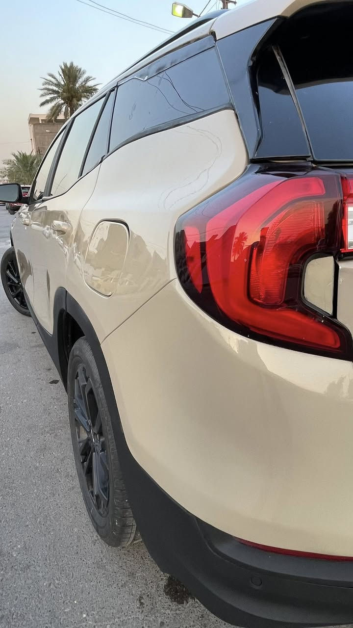 سلام عليكم
جي ام سي GMC تيران 2023

بيه جاملغ خلفي ولباب لخلفيه ونص صندوك

بدون دواخل 

وارباك فقد البرده  

لا دركه ولا دشبول

وسياره كلش جديده وماشيه 12mi

المواصفات : بصمة /  كرسي كهرباء / محرك ١٥٠٠ تيربو / توقف ذاتي/ تحديد مسار / لايت LED   /زينون / سايد بريك بصمة / مقاعد تدفئة  / نضام سپورت وايكو / شاشة كبيرة / تحكم ستيرن و اوامر صوتية  / تحديد سرعة  / بصمه صندوك

كامره دواره/تشغيل عن بعد

حاجب لد ابيض/ لد مري جانبي/ 4 بصمه ابواب

ويل كب 18/ دبل دسك

وسياره كلش جديده وبالعافيه ع ياخذه

السعر ب197وبيه مجال

للاستفسار 

***********
