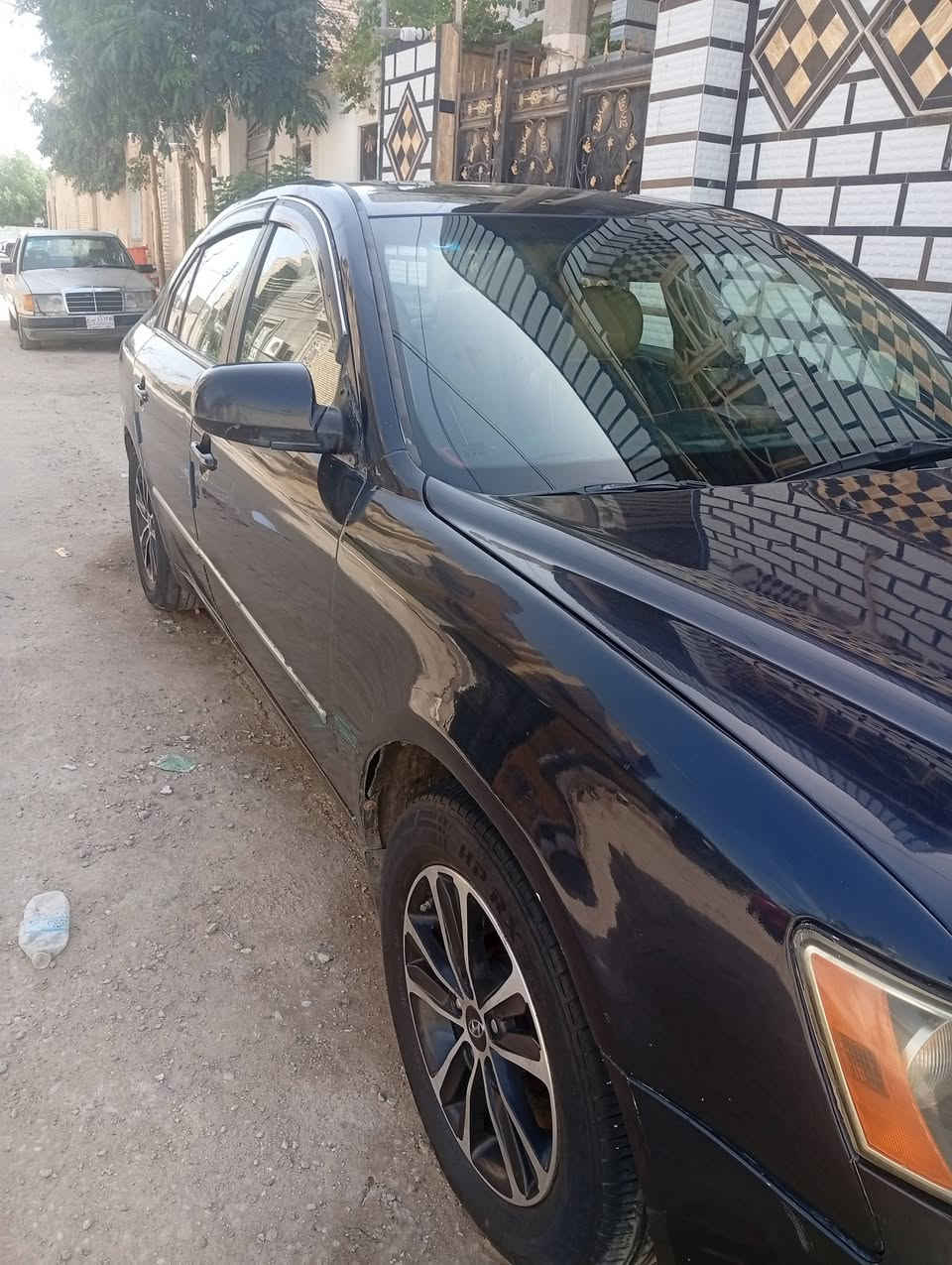 سوناتا للبيع
موديل 2006 محرك 3800 صار عشر ايام من شديتة ترايك لاربيل وشرط نظافة المكينة نفس الصورة أدناه 
تبريد شغال السيارة بأسمي جاي امشي بإجراء المداور مالته رقم بغداد..تخم تايرات ويل كب كهربائيات كلها شغاله سنوية لل27 صبغ عام لون حبري ضربته جاملغ خلفي والفحص عن العيب الشرعي..السعر اتصل وبيك خير وتدلل إذا شراي مكان السيارة بالناصرية مدينة الصدر...***********
