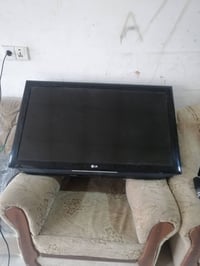 تلفزيون حجم 42 شرط الشغل للبيع سعر 85 اتصال ٠٧٧٢١٩١٨٧٠٧