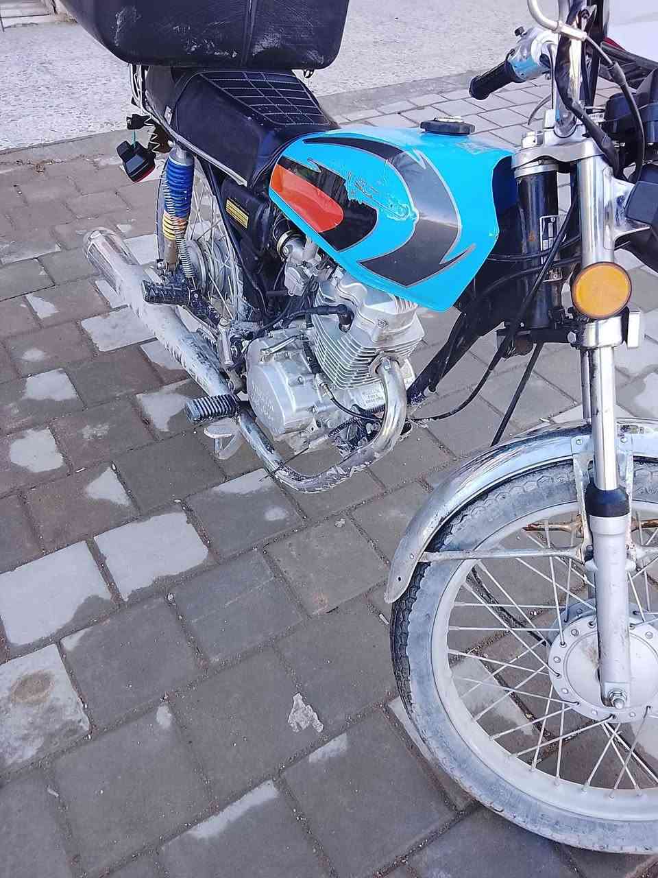 السلام عليكم دراجه سونك للبيع موديل 2025 مكاني الامين الثانيه السعر 450 رقمي ***********
