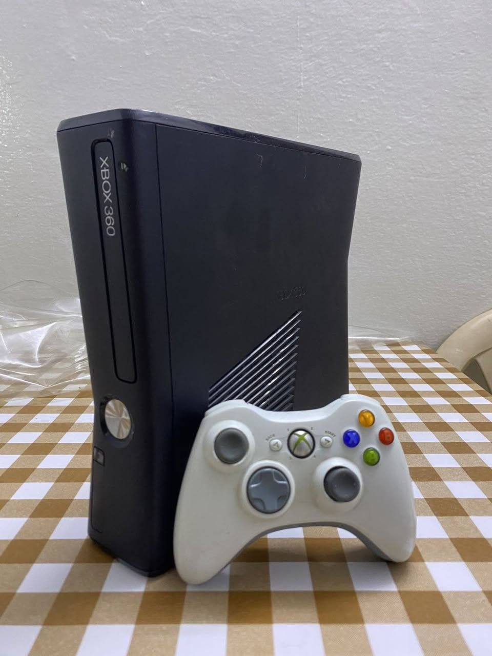 شباب xbox 360 slim
85 لعبه
اكو فيفه 26 
بيس 26 
بس اكو يدا وحدا و السعر خاص ❤️


**إذا كنت صاحب هذا الإعلان وتريد حذفه لأي سبب، رجاءا أرسل رسالة إلى الدعم الفني**