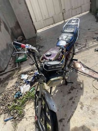 بارت عقاد • ٢٠١٦ • ٢٠٠ سي سي