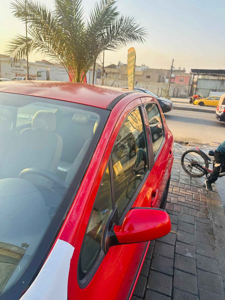 بيجو هاج باك موديل ٢٠٠٥ سياره جديده بمعنا الكلمة 
كل كهرباء ⚡️شغاله واير  جطل ما بيعا ولله  بيها فقط جاملغات الاماميه مفطرات ومغلفهم فابلون  مثل ما موضح يحتاجلهم تبديل بس اني ابيع واقع حال 
شاشا دقه وصوت 
دوشمة عام   قماره ودشبول وصندوك وكشنات كلها جلد 
تايرات نظيفة سنتر لوك سياره صندوك بصمة بطاين وكلشي شغال  (مكينة وكير كفاله من تبخير وتنقيص ) سياره بيها -حائز ثالث  بيها حائز ثالث -يعني انطيك وكاله بسمك سياره اصولية اتحمل كافة الغرامات واشارت الحجز ولسرقه ولقانونيات والعشائر اي نقص ما بيها يشهد لله وكاتبك اني شخصيا السعر المطلوب( ٢٨) -سعر سايبا ولله سياره اوتو فول  وحلوه مال بيت مكاني بغداد مدينة الصدر  هاتف ☎️ هــ***********
