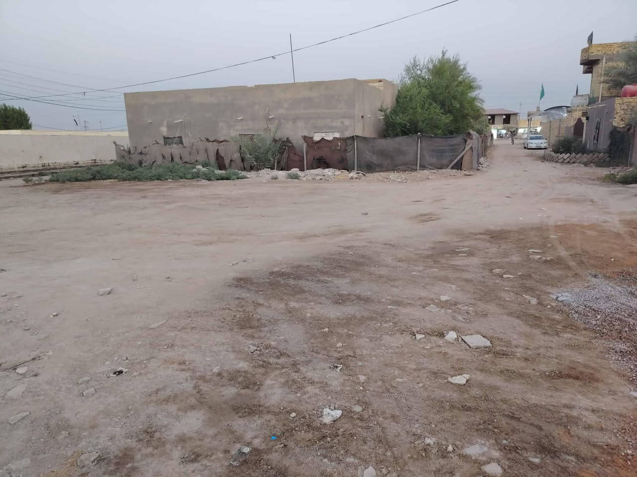 عرصه 400 متر تبعد عن الشارع العام طريق الديوانية - دغارة 50 متر زراعي سند 25 بأسمي مجاور مدرسة ابن الهيثم قرية ألبو حنين.
للأستفسار أكثر هاتف *********** واتساب
