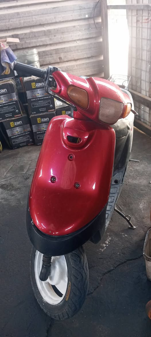 سلام عليكم حبايب مرخصت صاحب الكروب دراجه بطه للبيع موديل 2003 دبل سكليتر دراجه مكينه ناعمه بس متروكه من زمان محد يطلع بيه دراجه بصمه تشغيل عن بعد بس شاصي ملحوم بس لحيم مضبوط السعر 180 دراجه كامله واتساب ***********
