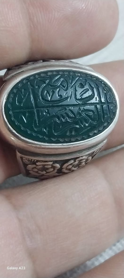 قطعه من العيار الثقيل (خضراء)

 تسر الناظرين صياغه يدويه ثقيله 

مخطوطه ان مع العسر يسرا

 للبيع والسعر خاص احبتي


**إذا كنت صاحب هذا الإعلان وتريد حذفه لأي سبب، رجاءا أرسل رسالة إلى الدعم الفني**