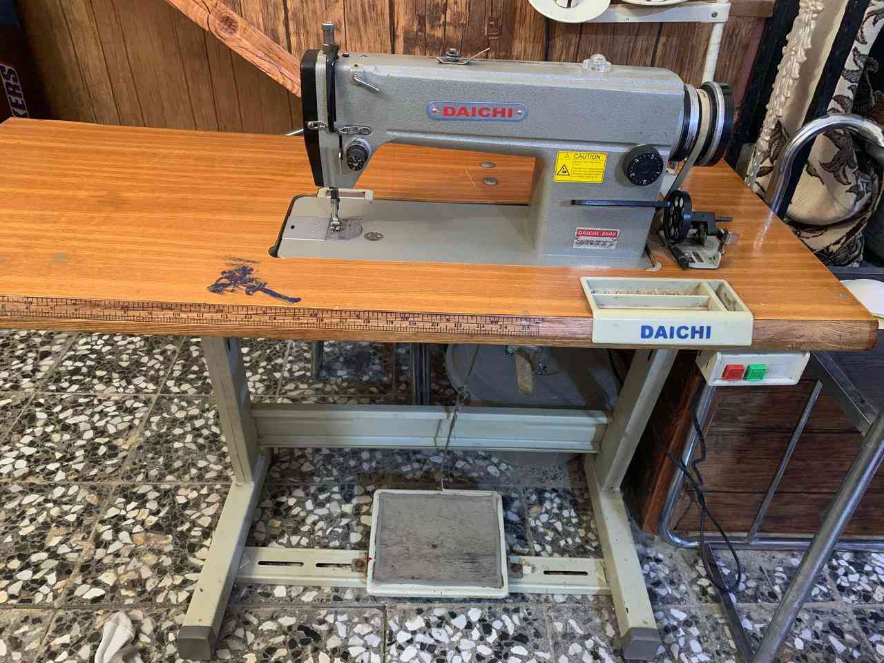 غسالات ثنين ب 60 غربي ب50  شباك المنيوم 2متر في 1 متر سعره 150 وبي مجال للشراي  لبس سوري باب الحاره  عدد ثنين ب 150 لبس بباي ب 150 تنور احمر ب 75 وبي مجال للشراي لاتصال هاذ الرقم مكينه سعره 200///// ***********
