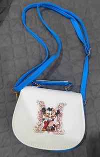 شنطة بناتية • نسائية