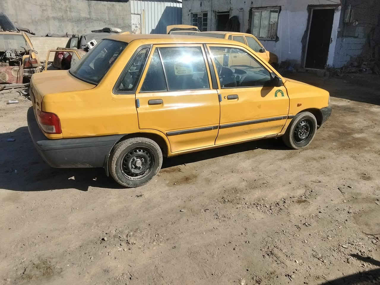 السلام عليكم سايبه موديل 12 جير ومكينه خير من الله شواصي خير من الله مصفره هيا وغرامت سنويه 27 تخم تاير جديد مكاني دوره هو رجب سياره باسمنا السعر 25 وبيها مجال ***********
