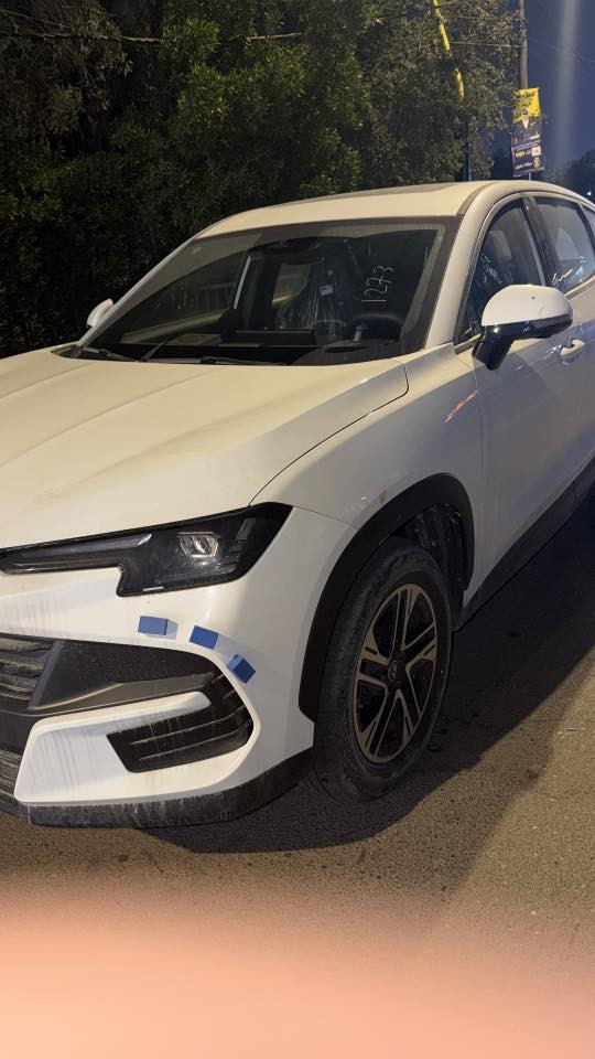 للبيع جيتور L6 فول مواصفات هايبرد 2026  لون ابيض ماشيه 3000  بعدها حتى ارقام مشدوده  كامله السعر ٢٩ مليون بي مجال بسيط الرقم ***********
