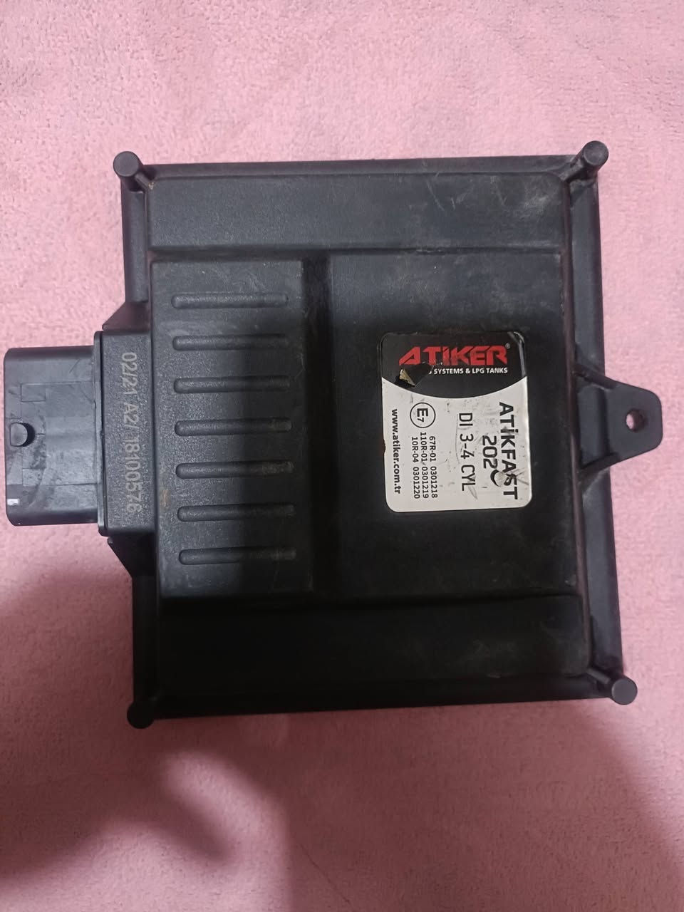 عقل +بطل اربعين لتره  طوافه داخليه شغاله عل فحص تانكي مليان غاز السعر 150الف بغداد العبيدي 
***********
