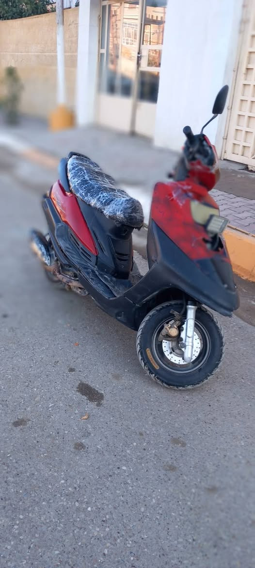 السلام عليكم
 فراشة فضائي للبيع محرك جديد تخم تاير جديد دبلات جدد نقصها بس سلف السعر ٢٠٠وبيها مجال المكان بعقوبة  
***********
