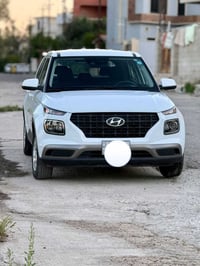 🚘 للبيع — Hyundai Venue 2022 SE  ✔️ كلين  ✔️ بدون قطرة صبغ ✔️ ماشية 50...