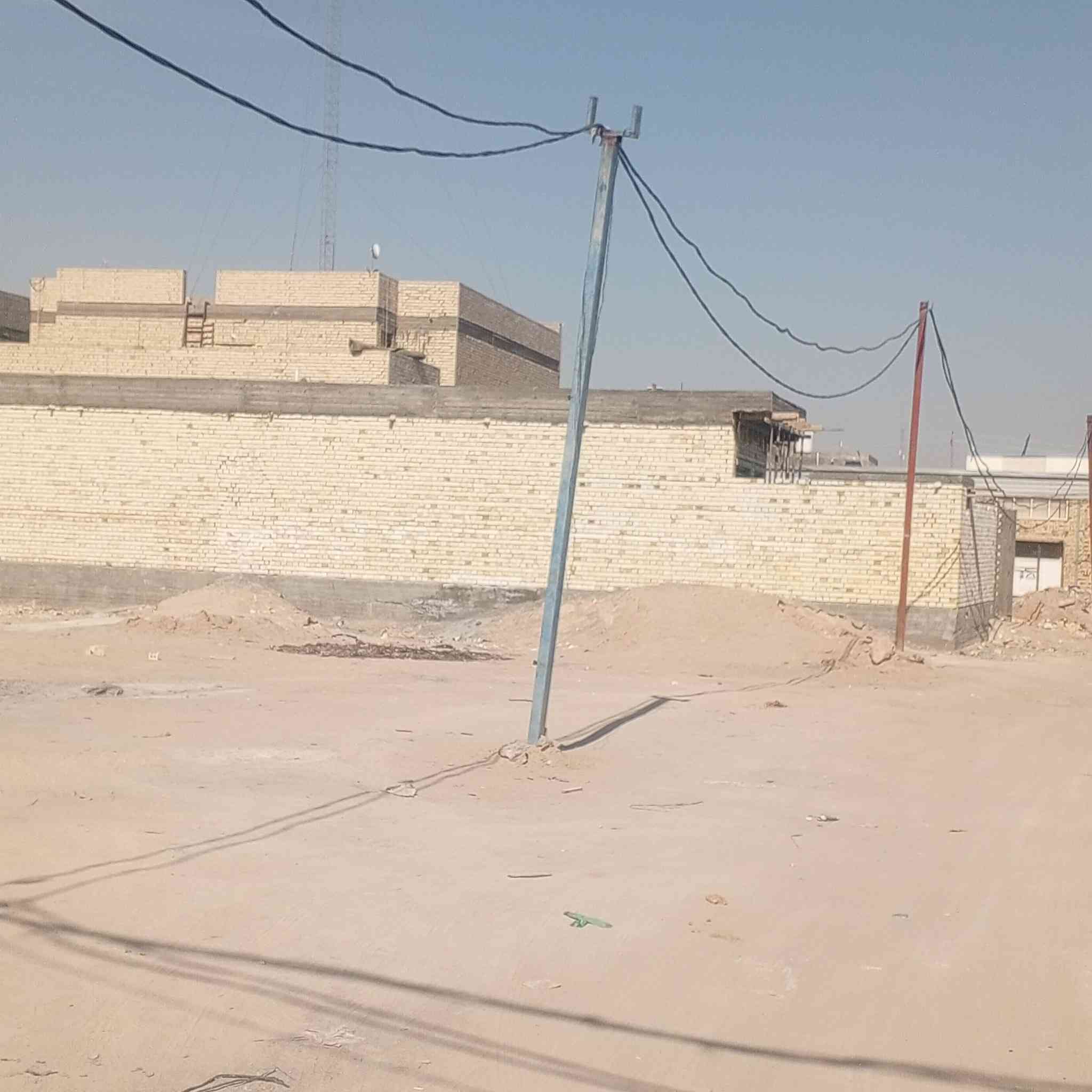 قطعة ارض سكنية للبيع 🏠
المساحه 200 متر 
تنازل بلمحكمه مباشر سارع بلحجز 
معا وجود كافت الخدمات 
ماء 💧 
كهرباء ⚡️ 
شوارع 10متر 
مدراس + مركز صحي لمنطقه 
الاستفسار اكثر الانتصل غير متواجد علفيس
 *********** واتساب فقط 👉👉
*********** الاتصال فقط👉

ملاحضه المنطقه كلها سكن 🏠 🏠
العنوان النجف طريق الحولي الصب نزله اسواق تلعفر مقابيل قرية الغدير
