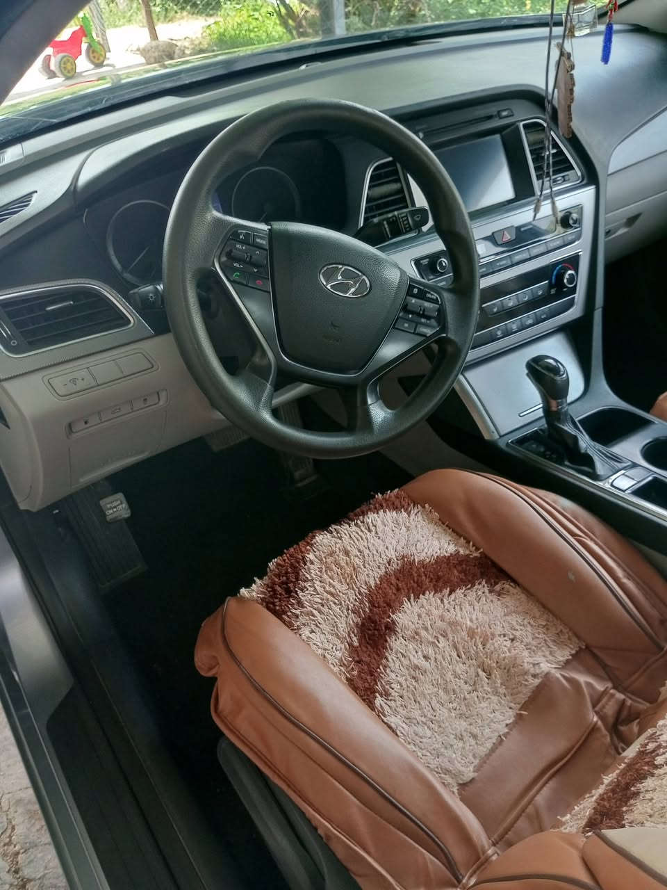 سوناتا موديل 2016
رقم بابل الماني باسمي ثاني يوم تحويل
وارد امريكي حادثه جاملغ وباب الصدر مبدأ وباب السائق نص كلين كير اوتو شاشه وكاميرا تحكم ستيرن جهتين تبريد ثلج حداديه جديده ماشيه 185 ميل داخل لونين

رقم صاحب سيارة ***********
