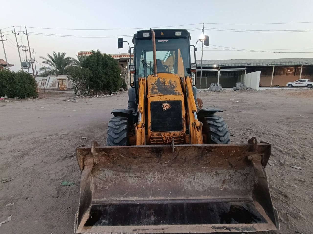 سلام عليكم جي سي بي للبيع 2004 فول موصفات كفاله عامه عل ابلاد كير راجز اربع نمر محرك وحركات فول رقم سليمانيه  تحويل ثاني يوم السعر 290 وبي مجال بسيط، الشراي ينتصل ***********+   ***********
