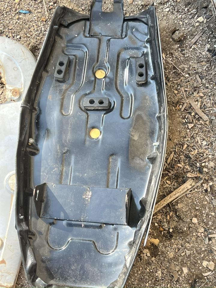 السلام عليكم قراض للبيع كشن بعده ما شاده جديد والبقيه شوف العين كلهن جدد قيم وخذ مكاني ناصريه الحوالي الجديد ***********
