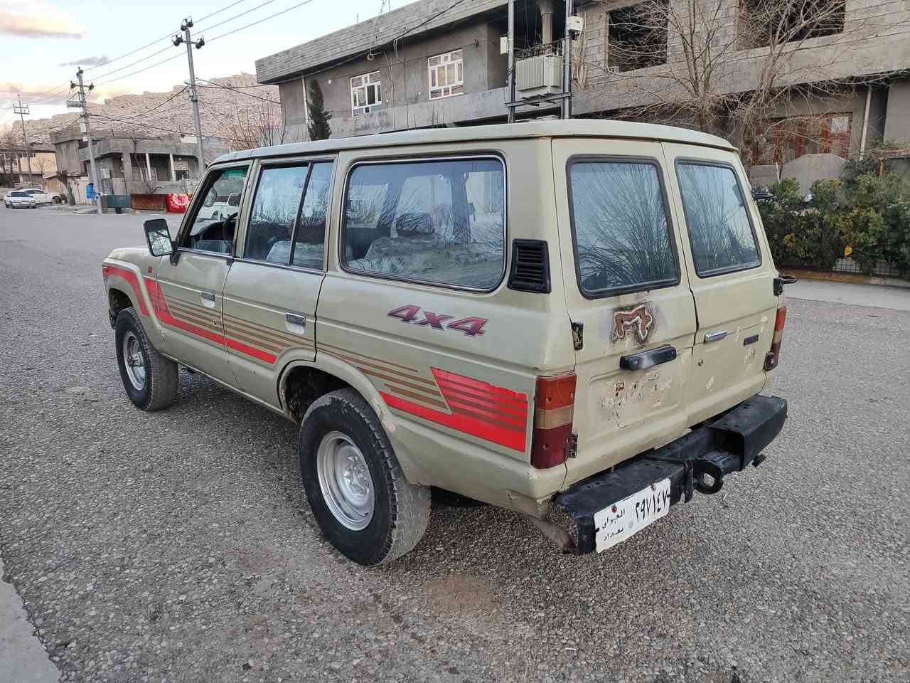 لاندکرۆز بۆفرۆشتن مۆدیل 1988 دەشبول ماسی  پاوەرو دیسک تابوکەیە 3fو6گێڕ ئاڕم پلاسیک سلێمانیە بەشەرتی ئەوەلیات سەیارەکە هیچ لێدراویو دەعمی بچوکیشی نیە تەقەوڕەقەی تیانیە ماشڵا لەمەکینەو گێڕی دبڵ ئەکسل بەشەرت زۆر زۆر جایزە مشتەری چات بنێرە یان تەلەفون بکە***********اسیا***********
