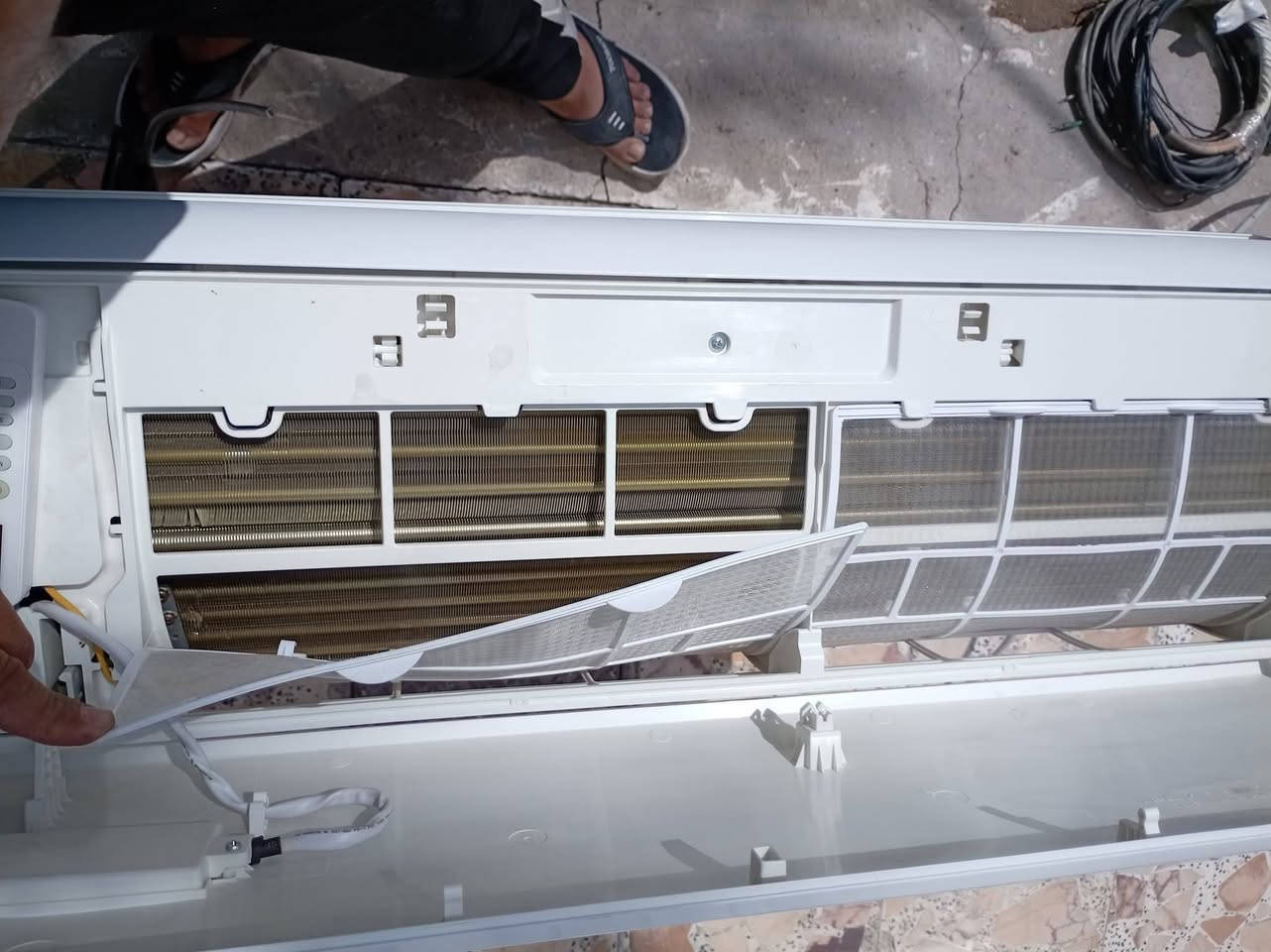 سلام عليكم عندي عشرين قطعه
لبيع ***********
