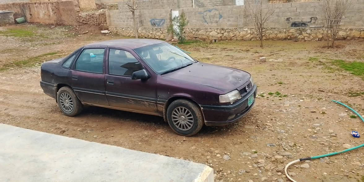 حجم 20بيذنجاني رقم اخضر سنويه خضره
محرك نضيف  
كير ع3يفلت سعر26 
شرعي موجود يحول تحويل
***********
