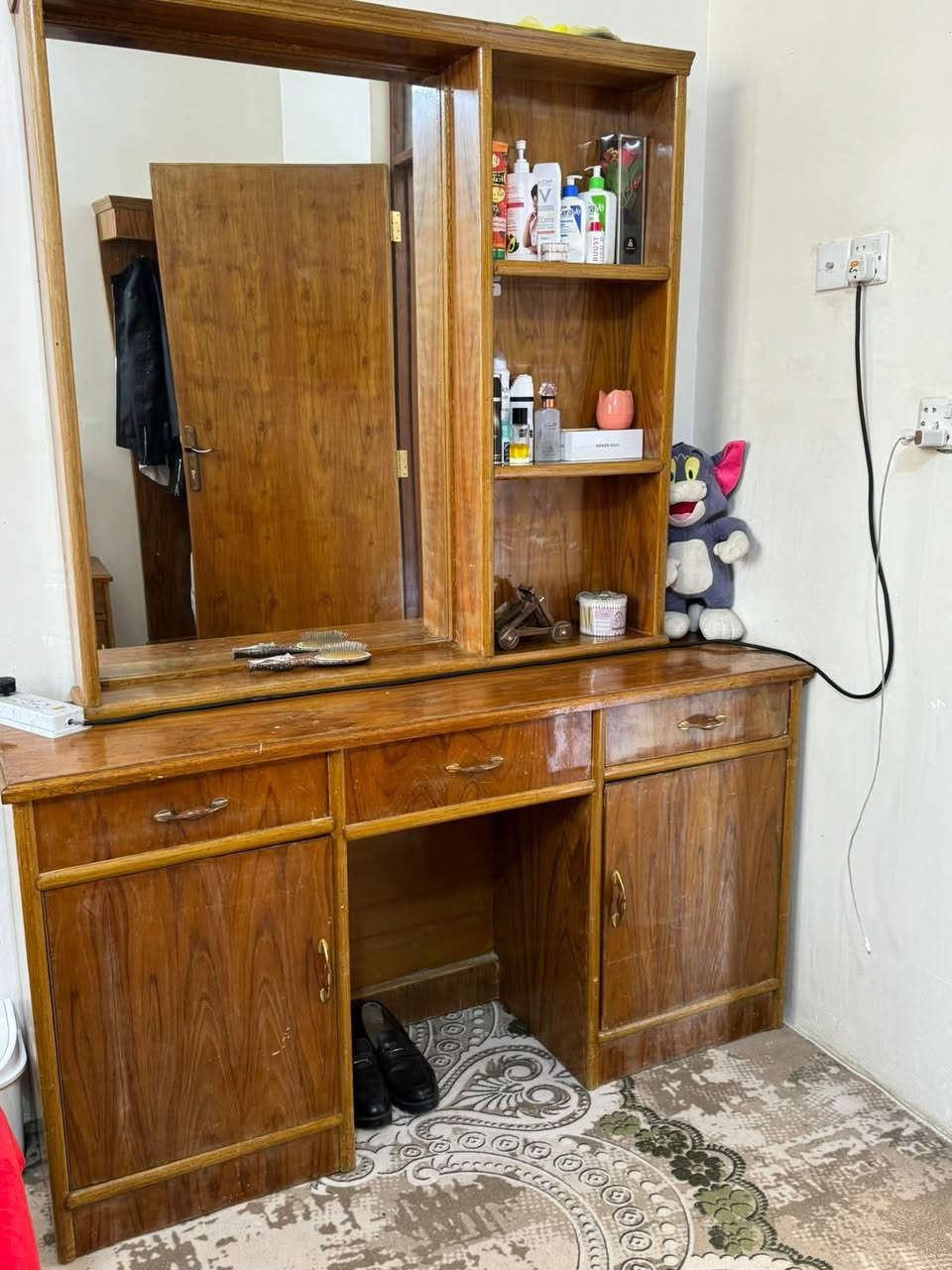 غرفه عراقي صاج تسكام ب٦٠٠ وبيها مجال مع دوشك


**إذا كنت صاحب هذا الإعلان وتريد حذفه لأي سبب، رجاءا أرسل رسالة إلى الدعم الفني**