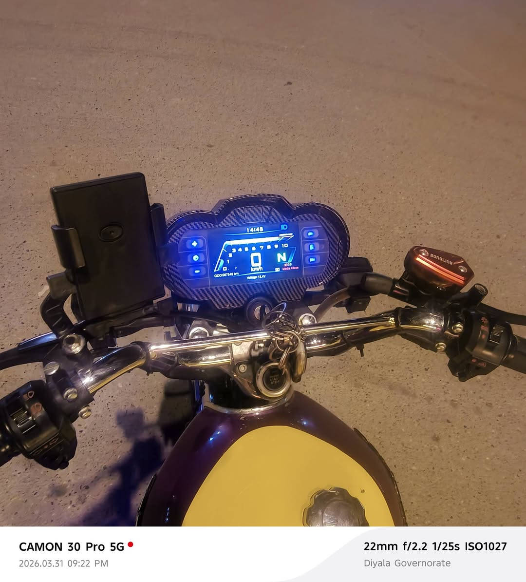 السلام عليكم دراجه اللبيع موديل25 كفاله عامه كهربائية كلها شغاله بعد حله من صوره محرك 200 السعر 775و بيها مجال مكان كنعان رقم ***********
